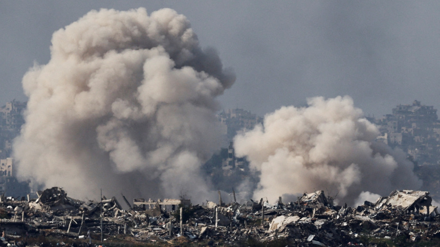    Фото: Reuters/Kai Pfaffenbach; 5-tv.ru