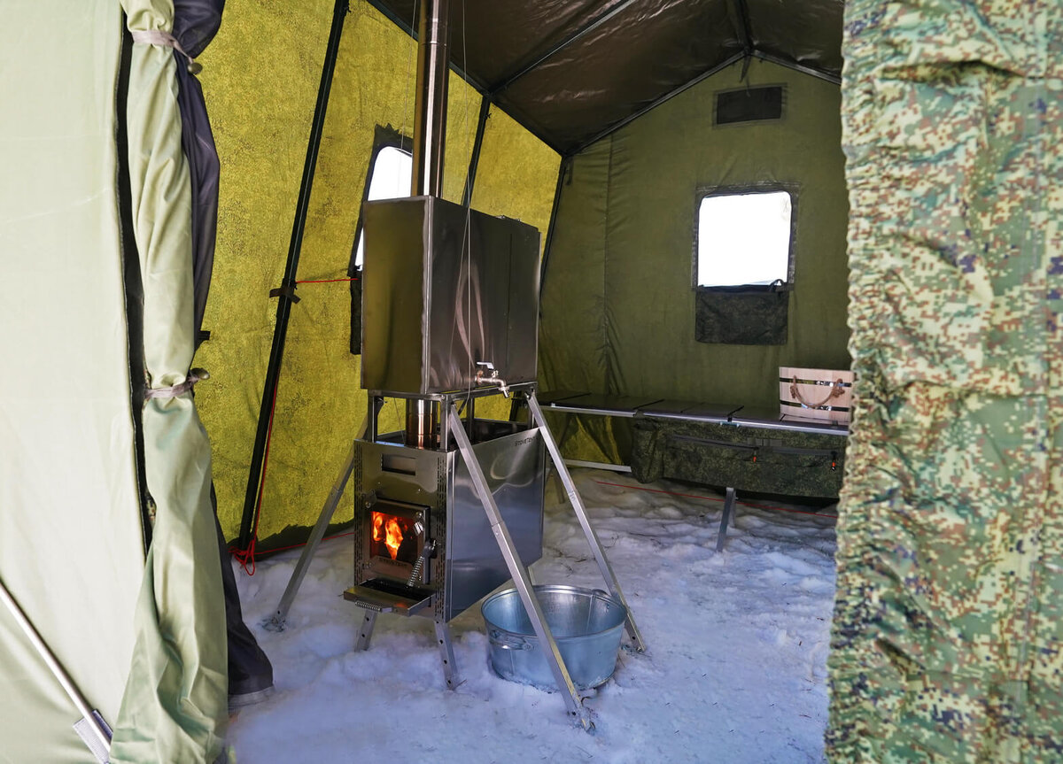 Мобильный банный комплекс Берег в полевых условиях