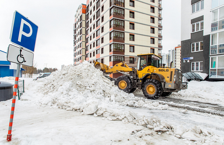    Власти Сургута купят больше снегоуборочной техники