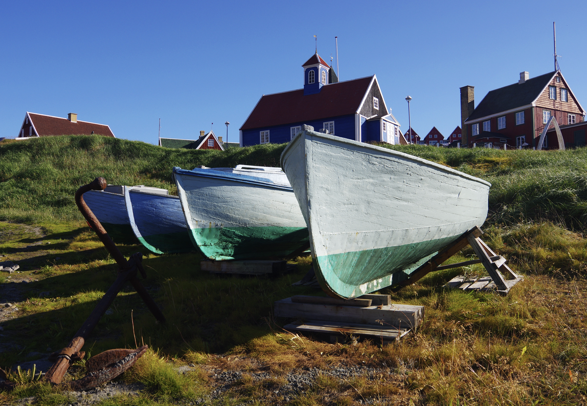 В Гренландии без лодки никуда