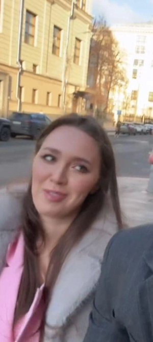 Дмитрий часто выставляет жену в неприглядном виде