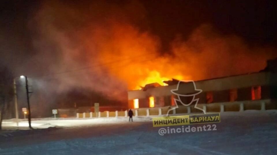    Пожар в Устьянке. Источник: t.me/incident22