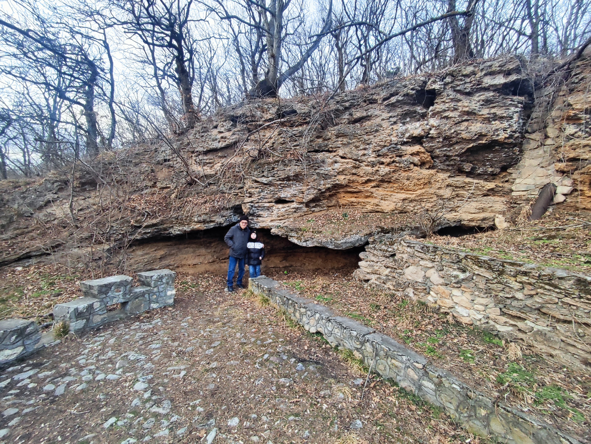 Пещеры из травертина. 