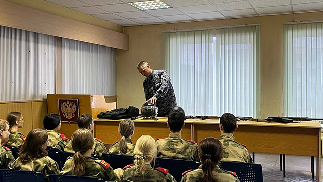Тверским школьникам рассказали о службе в Росгвардии