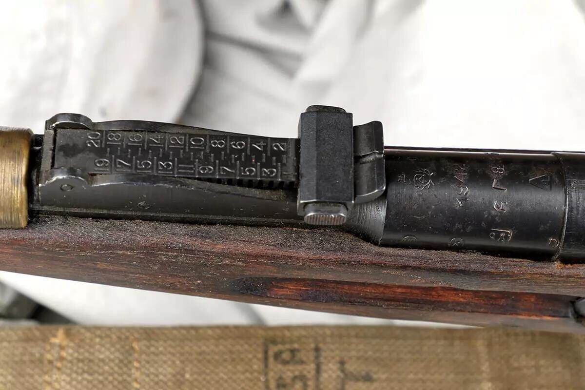 Целик и ремень. На ремне клеймо финской армии.