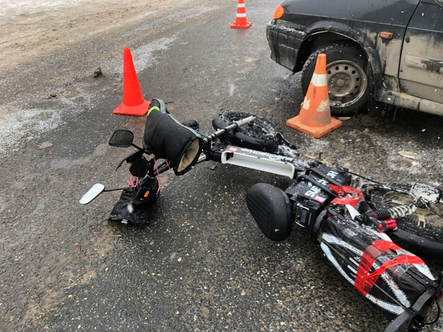    В Нововятске ВАЗ-2115 сбил водителя электровелосипеда