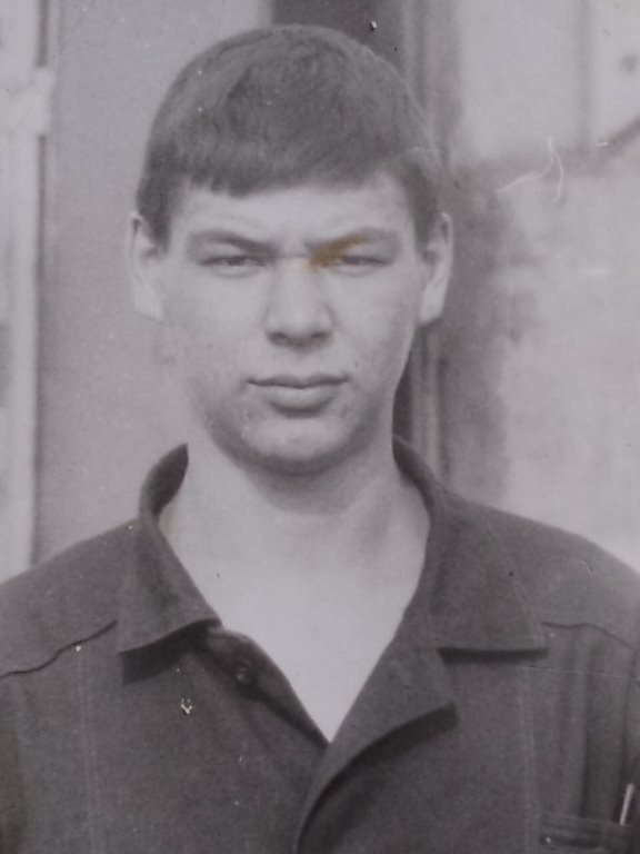 Петровчанин Виктор Свинкин в молодые годы