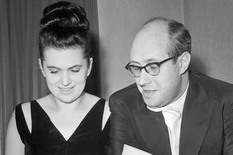 Мстислав Ростропович с супругой Галиной Вишневской