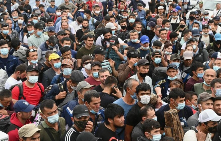    Мигранты взбунтуют в Москве. СВО придется остановить: экс-депутат забил тревогу