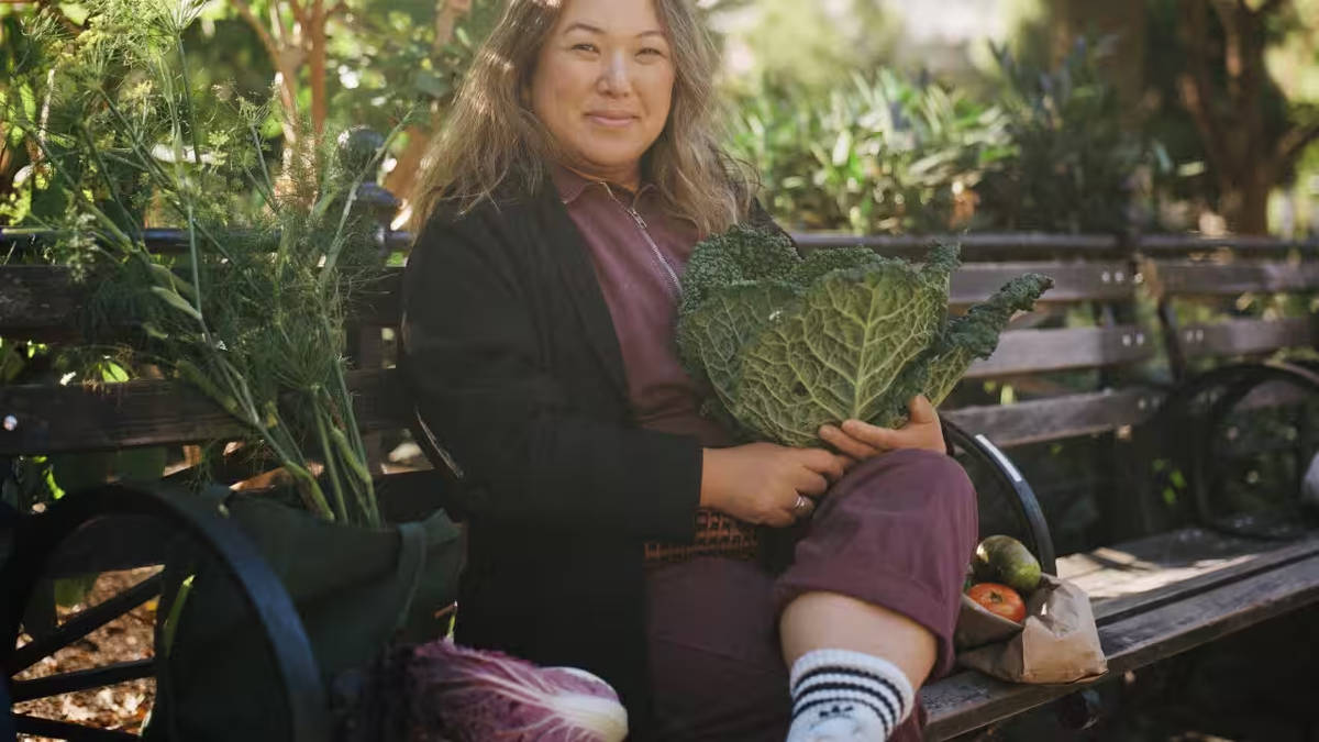 Повар и кулинарный писатель Хетти Маккиннон
