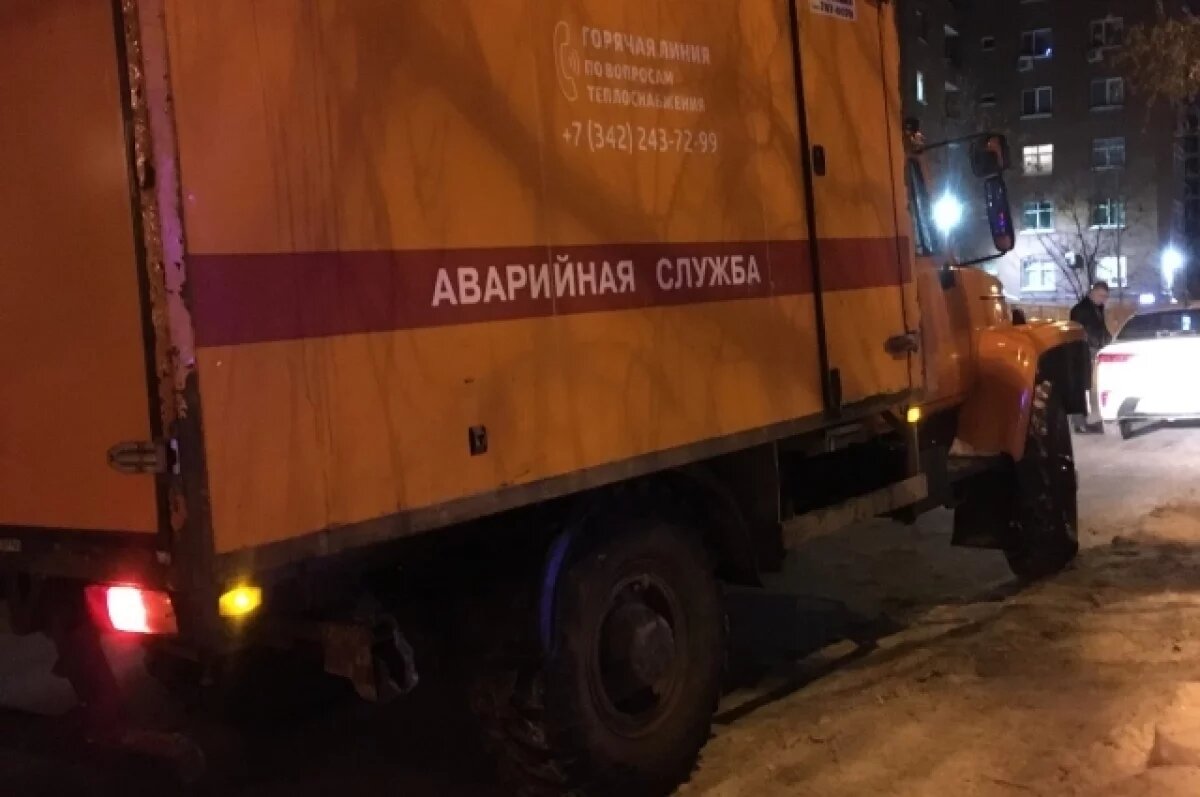    В Перми не могут начать ремонт труб после потопа из-за припаркованных авто