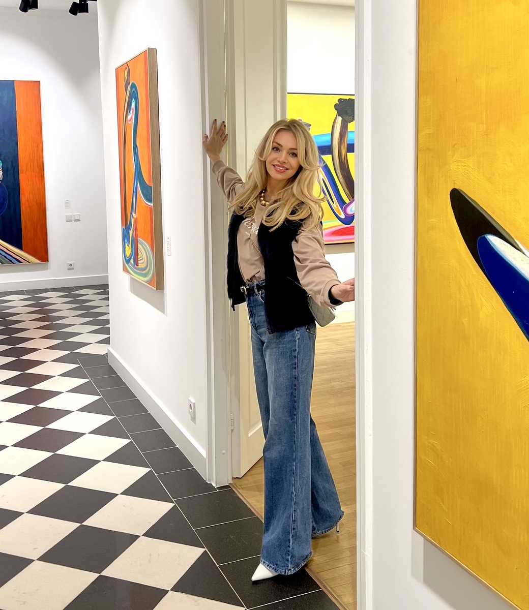 В галерее Alina Pinsky