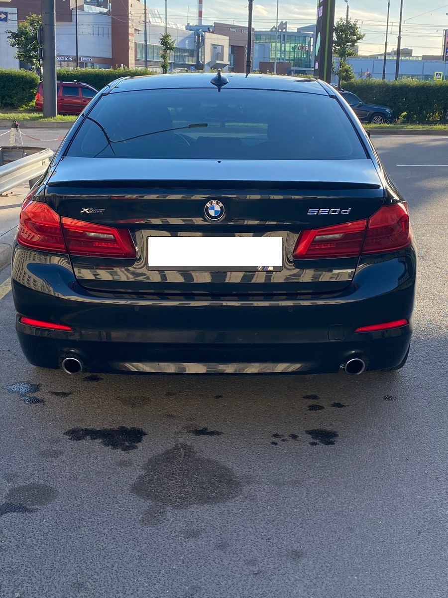 bmw g30 вид сзади