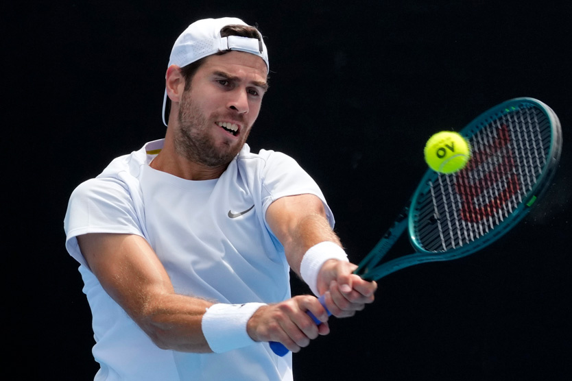    Карен Хачанов    
Фото: Manish Swarup / AP / TASS