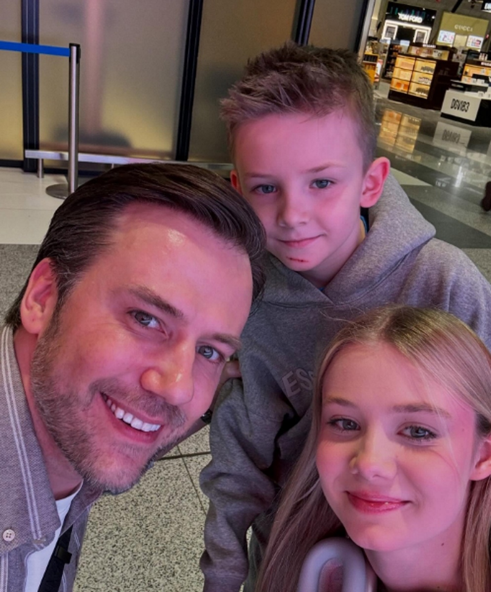 Иван Жидков с дочкой Марией и сыном Степаном. Фото: соцсети