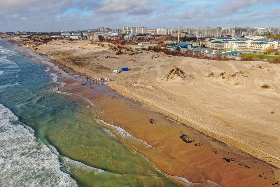 Ейск море в мазуте. Ейск море в мазуте