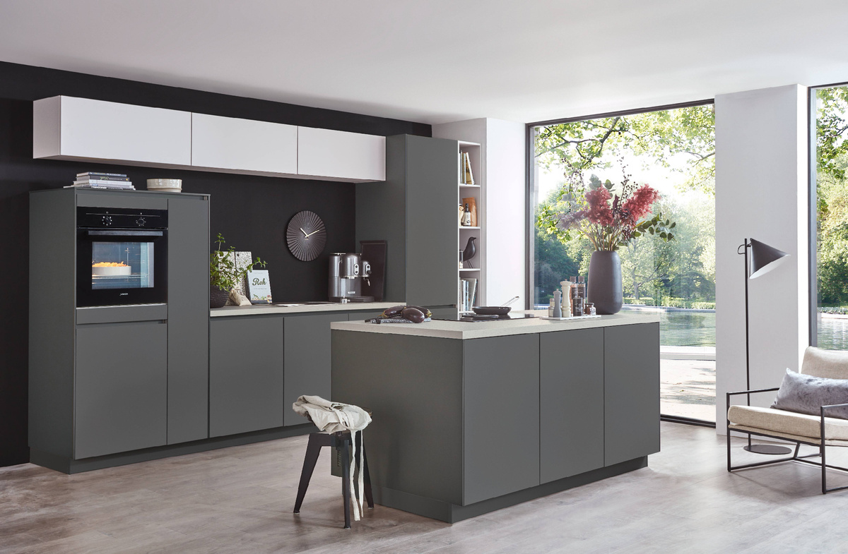 Модель Laser в цвете Vulkangrau. 