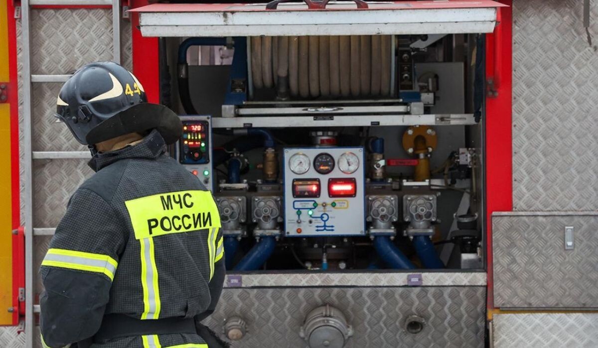     Пожарный. Источник: NEWS.ru Автор фото: Алексей Белкин / Global Look Press