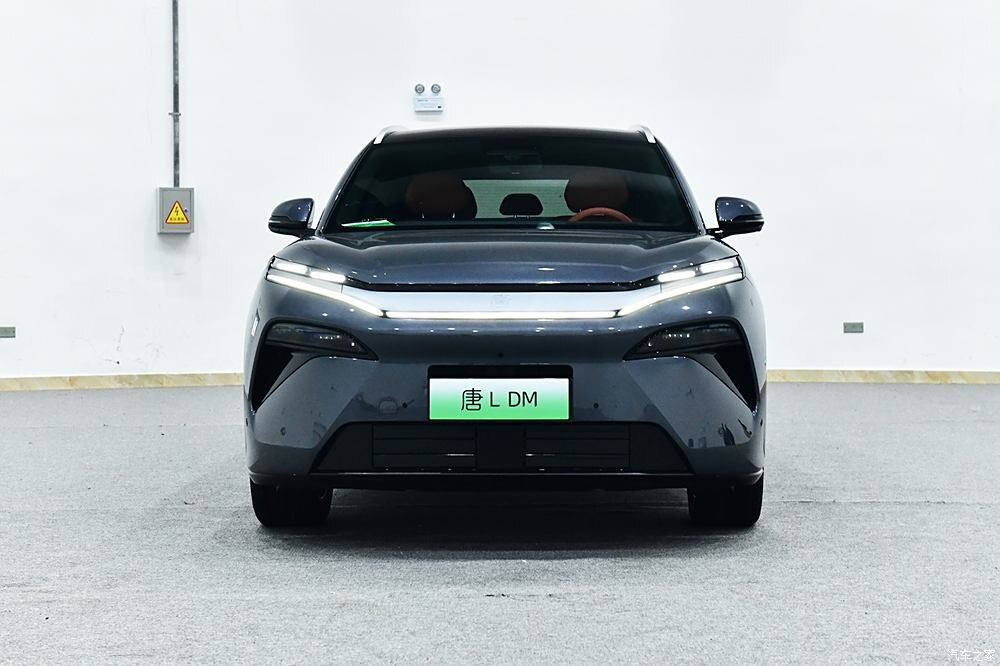 Обновленный стиль светотехники BYD