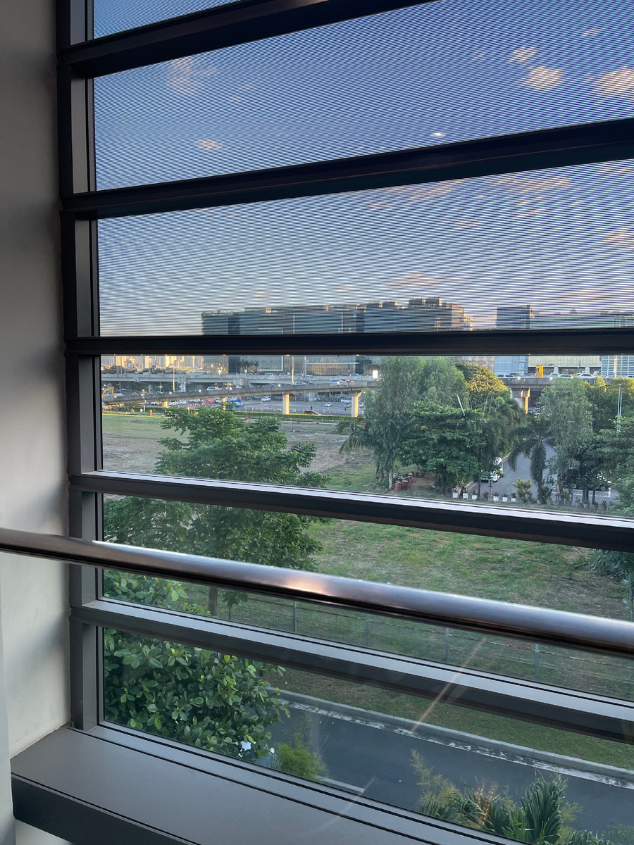 Манила из окна аэропорта 