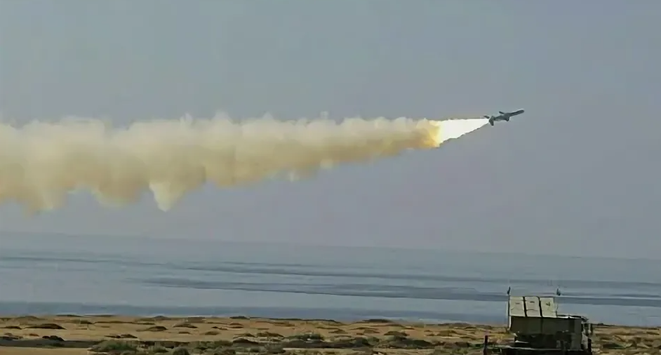 Центральное командование США уже много раз докладывало об истощении ракетных запасов хуситов. А ракеты все летят и летят. Кадры Йеменпресс