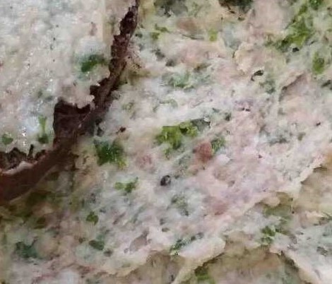 Закуска из сало с чесноком.