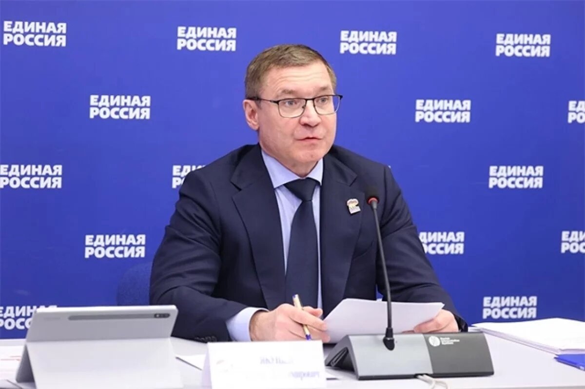    Владимир Якушев.