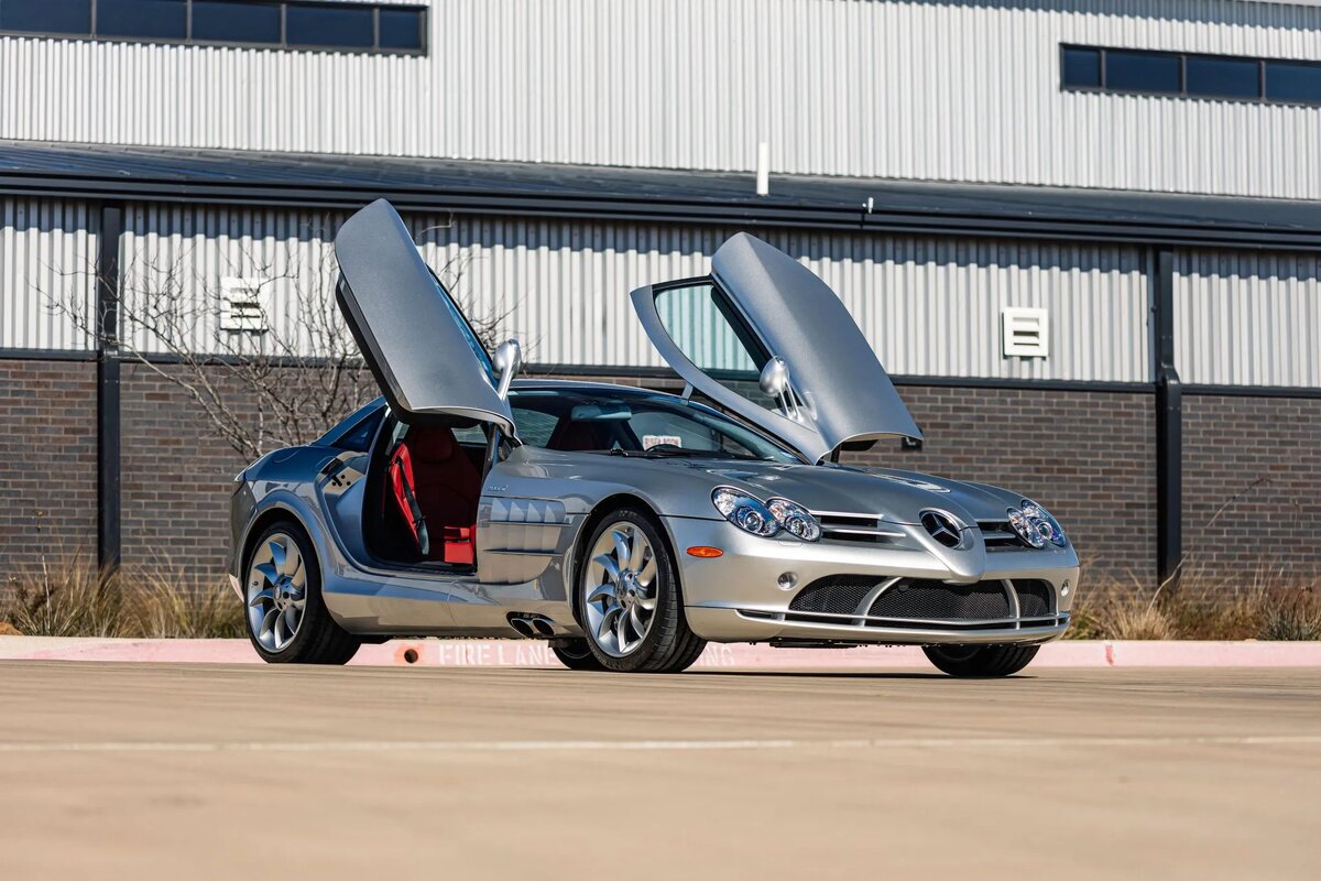Mercedes-Benz SLR McLaren