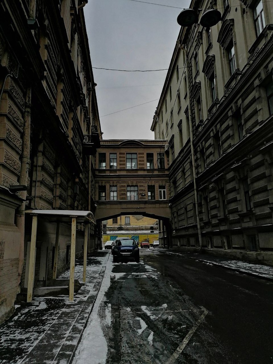 Раннее утро декабря.