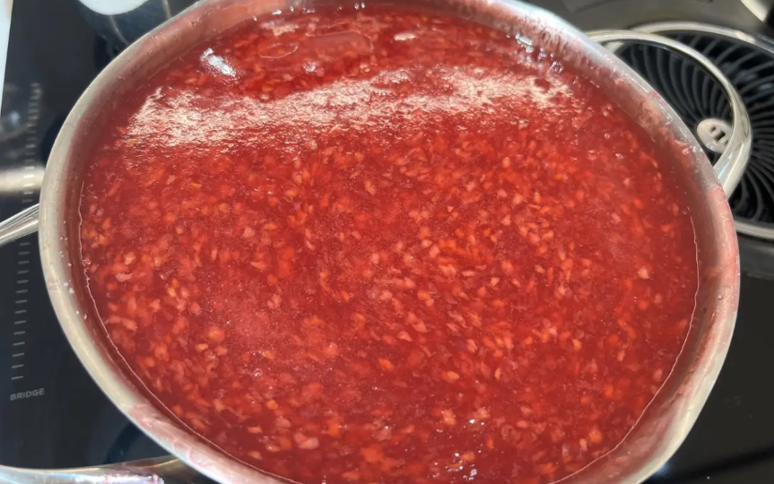 Как сварить вкусный кисель и сделать так, чтобы сверху не образовывалась пленка