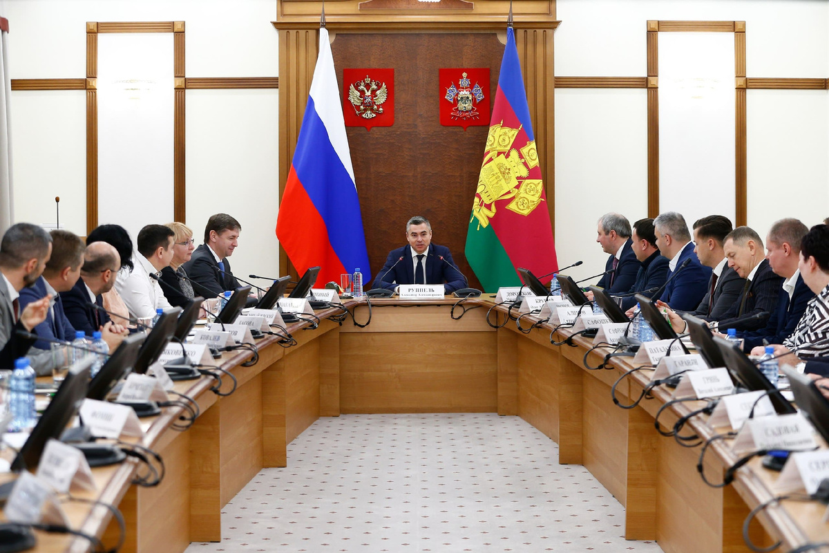 Торжественная церемония вручения наград победителям «Сделано на Кубани» под председательством Александра Александровича Руппеля