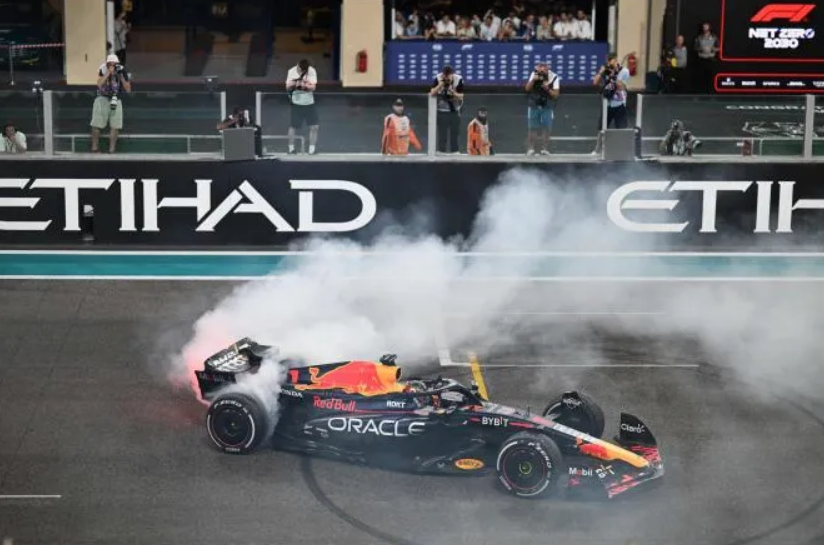 Несмотря на огромные изменения, произошедшие с «Формулой-1» за всю её историю, одна ключевая особенность, которая практически не изменилась, — это заднеприводные автомобили.