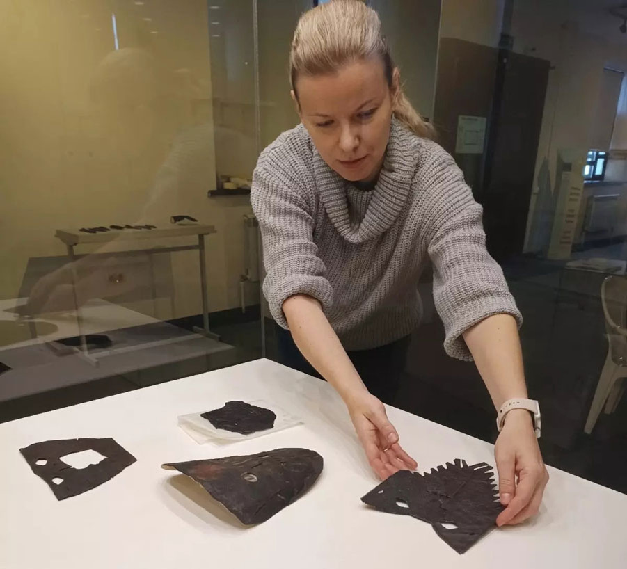 Выставку в Свияжске монтировали сотрудники Новгородского музея-заповедника. Фото:  novgorodmuseum.ru