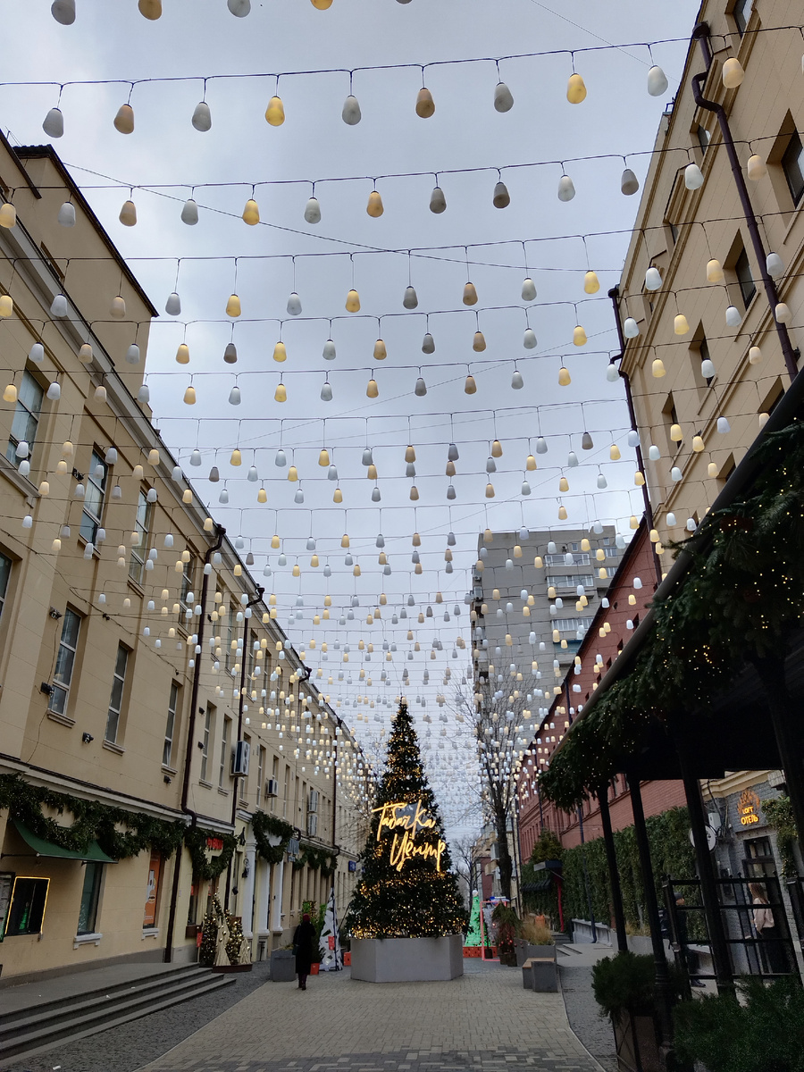 Двор "Табачка центр"