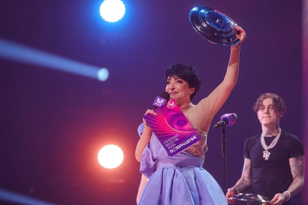    Юная публика полюбила возрастных звёзд