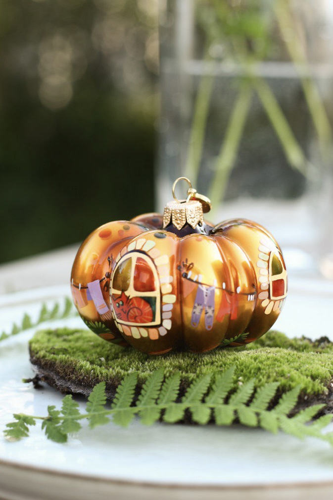 https://xmas-toys.ru/product/magic-pumpkin/