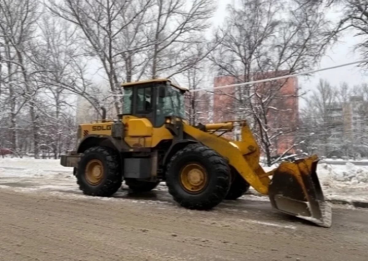    Глава Приокского района проконтролировал каачество уборки снега