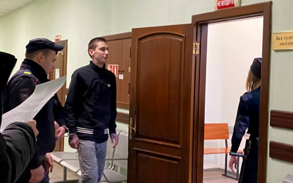 Ново-Савиновский суд Казани поставил точку в деле курьера телефонных мошенников Алексея Червякова. Фото: © Кирилл Гумиров / «Татар-информ»