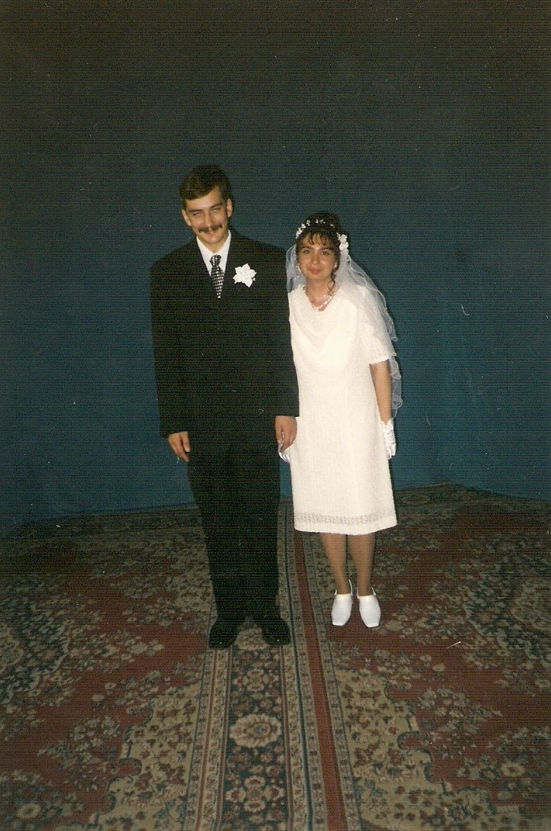 смешная фотография. мы тут ещё тр.езвые, а стоим как-то непонятно