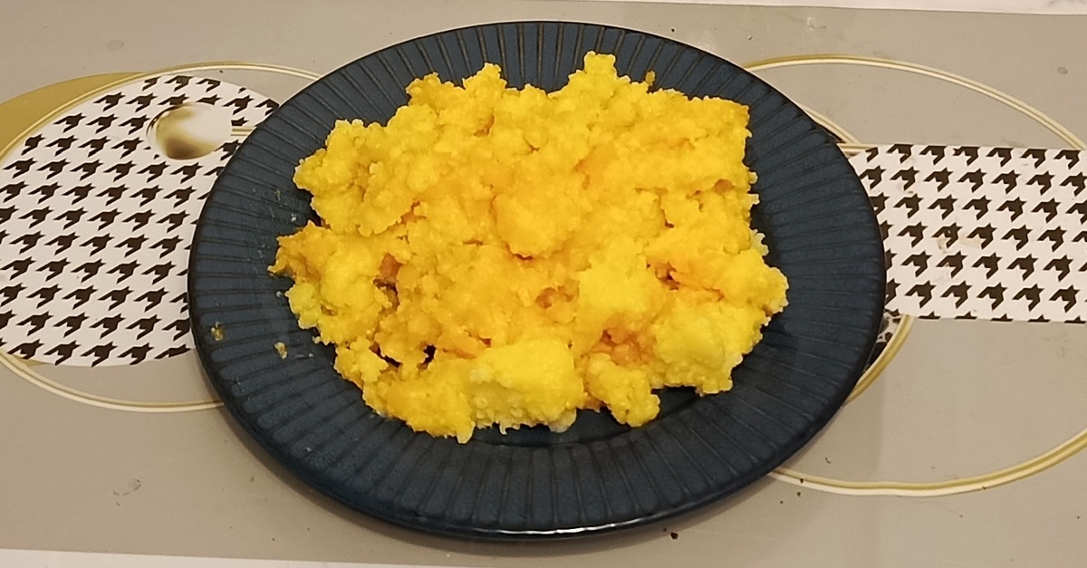 Каша пшённая на воде с тыквой, мёд и кофе 