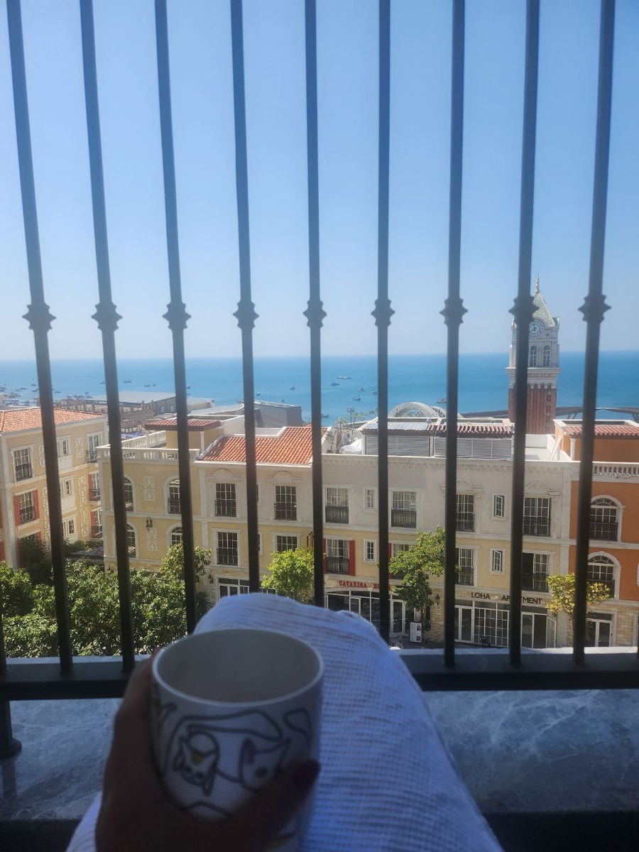 на балконе на Фукуоке