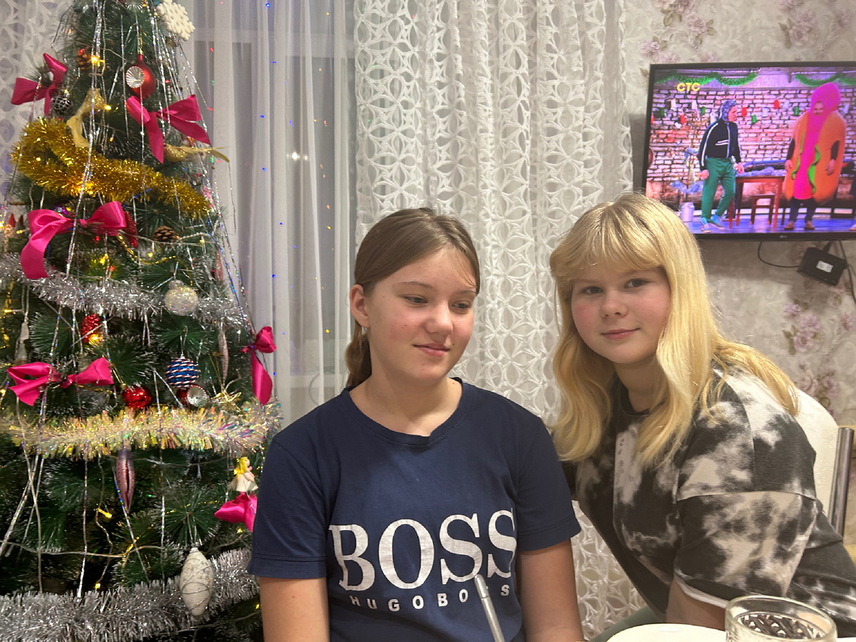 Марта и её подруга в новогоднюю ночь