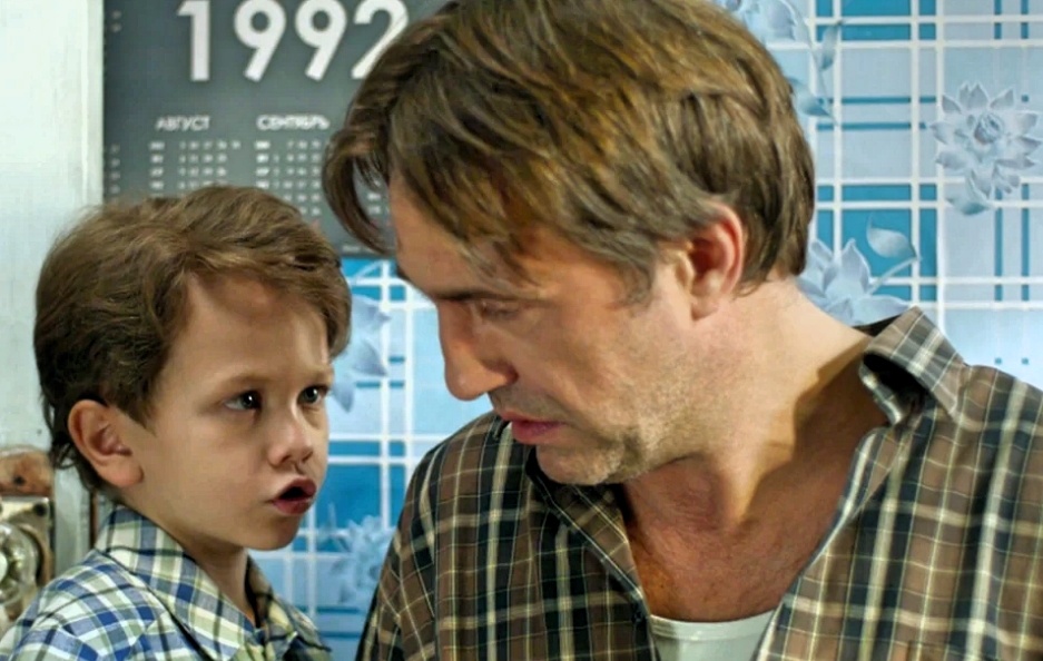 Этот диалог продолжается на протяжении всего фильма. Фотокадр из открытых источников.