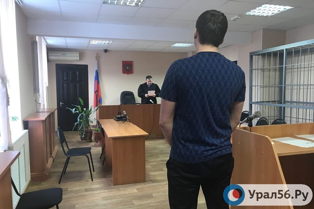    В Орске у нетрезвого водителя, который дважды попадался сотрудниками полиции, конфисковали авто и мопед