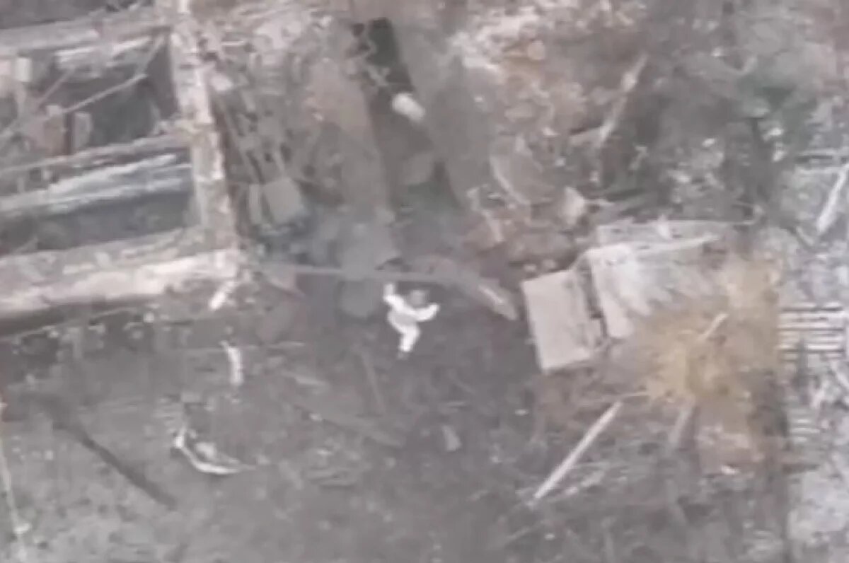    Боец ВС РФ в одиночку уничтожил штурмовую группу ВСУ из шести человек