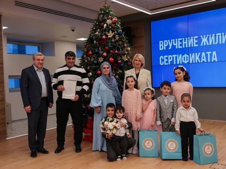 И не поймешь кому из них больше подходит название "современные "баскаки" 