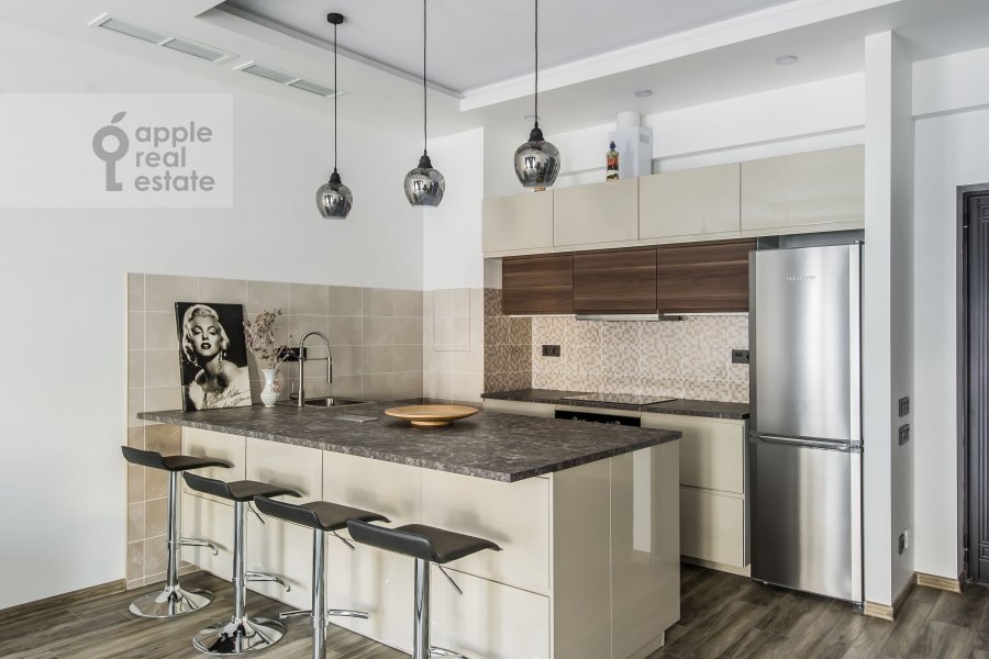 Фото из архива Apple Real Estate