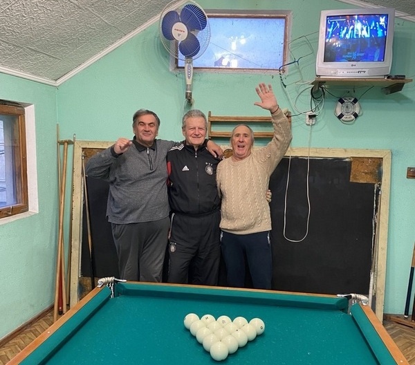 Колин бильярд.