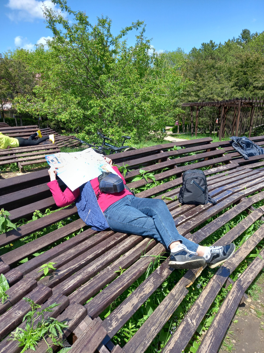 Кисловодский курортный парк. Отдых после прогулки.