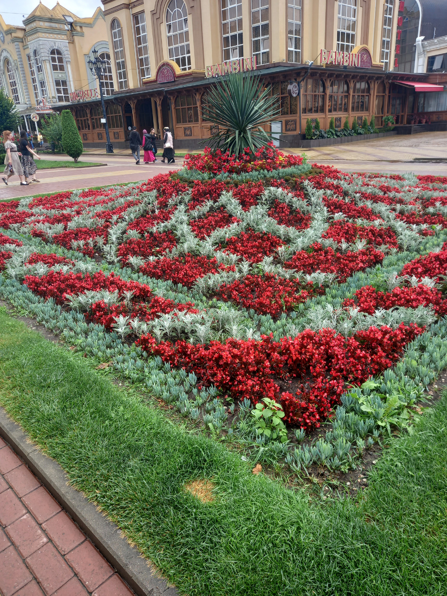 Кисловодский Курортный бульвар.